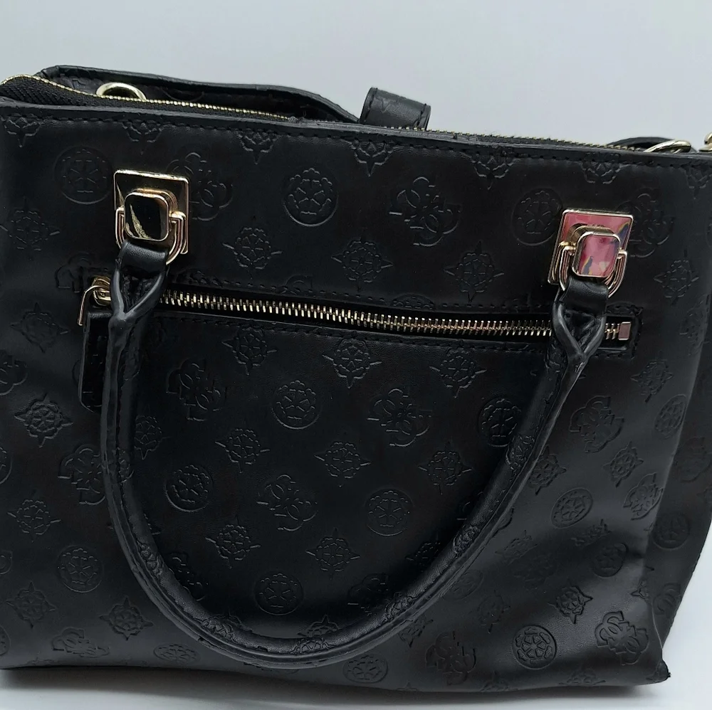Guess‎ Peony Satchel Purse